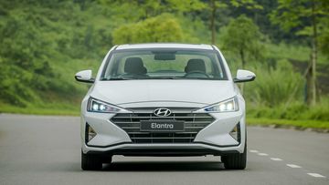 Danh gia so bo xe Hyundai Elantra 2019