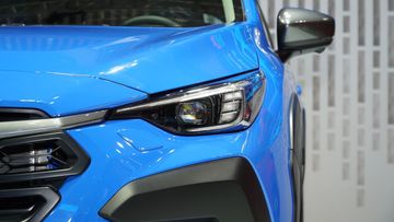 Đèn pha Subaru Crosstrek 2025 thiết kế mới và trang bị các tính năng lần đầu trên một mẫu Subaru