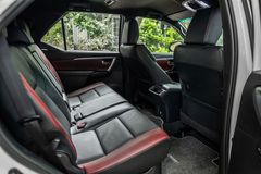 Hàng ghế thứ hai trên Fortuner 2022