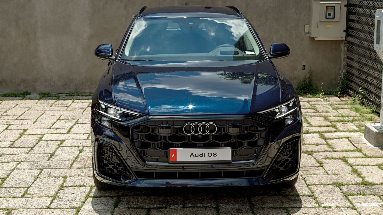 Thiết kế Audi Q8 2025 vẫn giữ được vẻ thanh lịch và cao cấp, đi kèm với những điểm nhấn đặc trưng