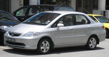 Honda City đời thứ 4  được bán tại thị trường Nhật Bản với tên gọi 