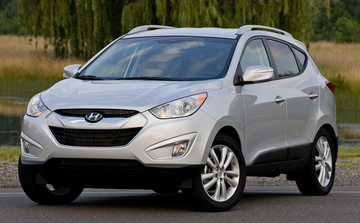 Phiên bản facelift đầu tiên của Hyundai Tucson giới thiệu lần đầu tiên vào năm 2013