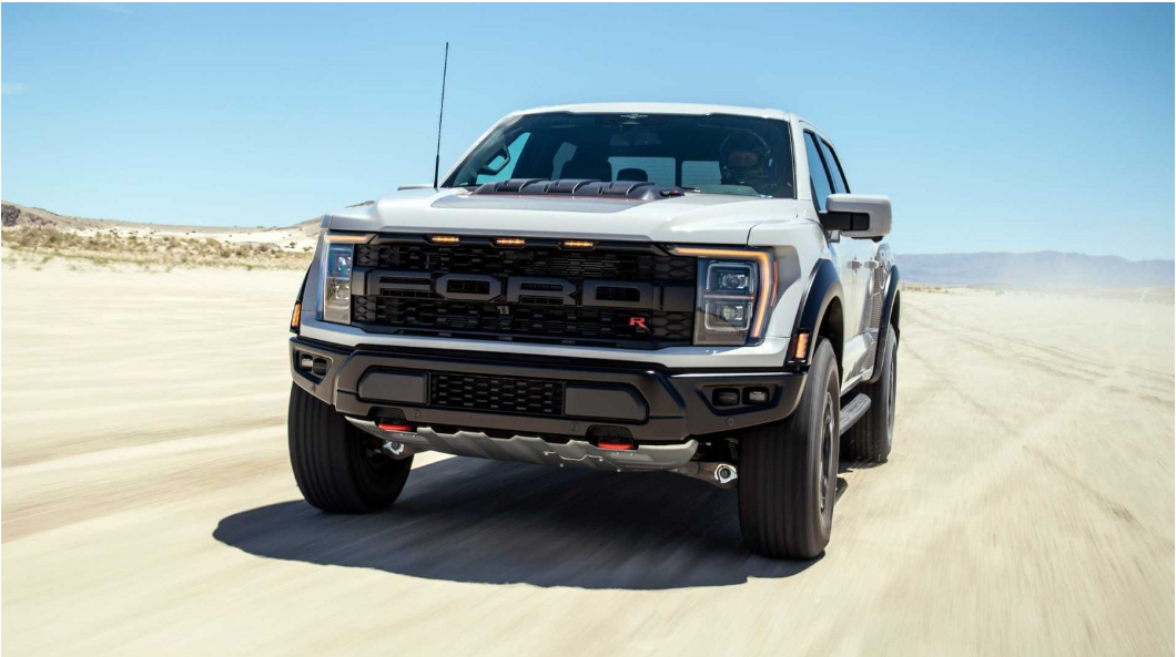  Ford presenta el modelo F de camioneta de alto rendimiento