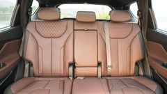 Hàng ghế thứ ba của Hyundai SantaFe 2022