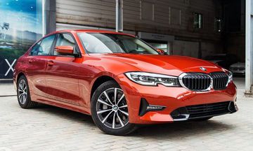 BMW 3-Series là dòng xe sedan hạng sang cỡ nhỏ được sản xuất từ tháng 05/1975