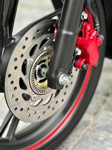  Honda SH 160i 2024 sử dụng hệ thống chống bó cứng phanh cho cả bánh trước và bánh sau