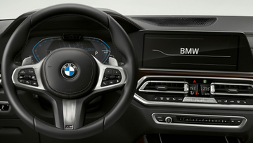 Vô lăng đặc trưng trên bản M Sport cũng ghi điểm với thiết kế thể thao, nam tính và không lỗi mốt.