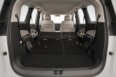 Khoang hành lý MG G50 2025 được mở rộng tối đa khi gập phẳng hai hàng ghế sau