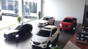 Khu vực trưng bày sang trọng tại Mazda Phú Thọ