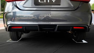Ống cả Honda City 2023 vẫn đặt ẩn bên dưới cản sau