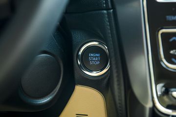 Nút bấm khởi động chỉ có trên các phiên bản G CVT và GR-S