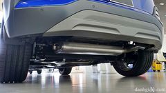 Ống xả của Hyundai Kona 2022 được giấy kín dưới gầm