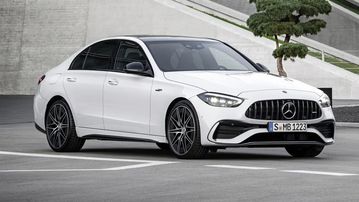 Hệ thống an toàn của Mercedes C-Class 2023 với nhiều tính năng hiện đại