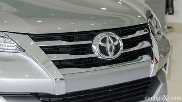Danh gia so bo xe Toyota Fortuner 2020