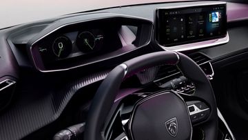 Các chi tiết trang trí bên trong nội thất Peugeot 2008 2025 cũng hướng đến phong cách thể thao