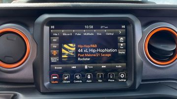 Hệ thống giải trí tiện ích