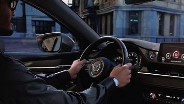 Tầm quan sát của người lái được mở rộng đáng kể, tăng cường tối đa khả năng quan sát 