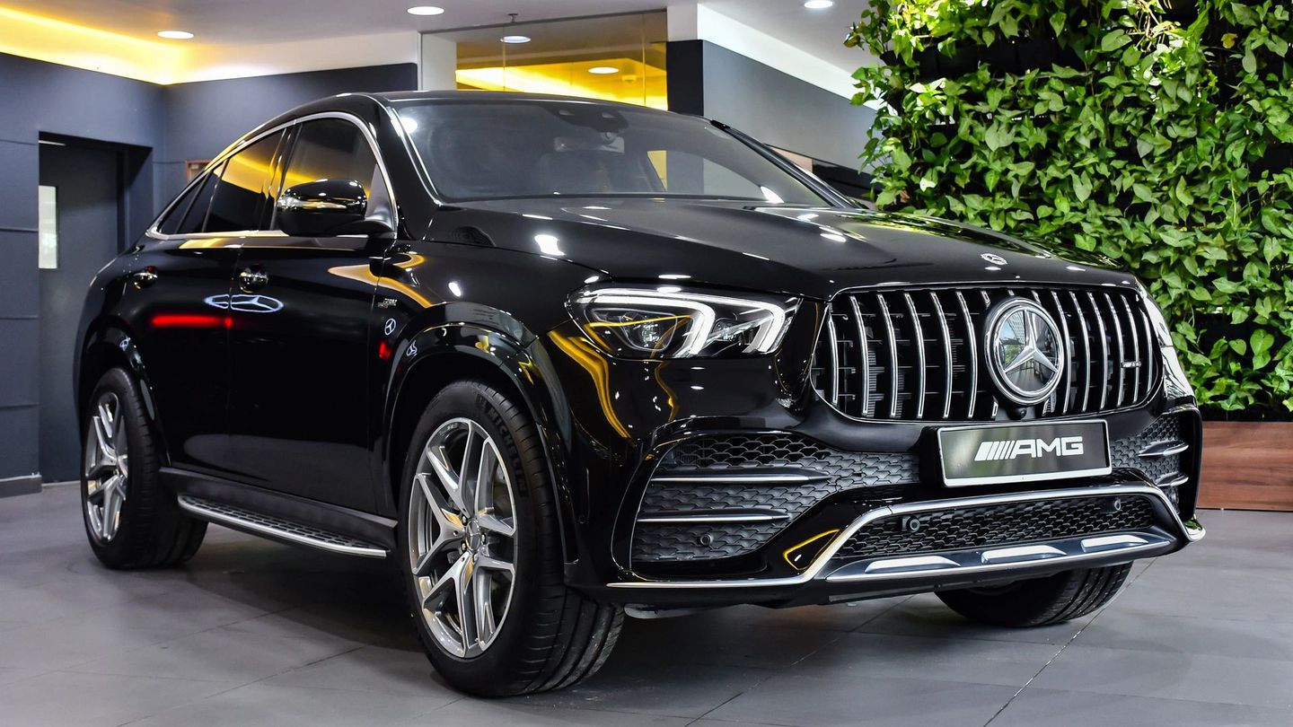 Mercedes GLE 53 AMG Coupe 2025 Giá lăn bánh và KM T2/2025