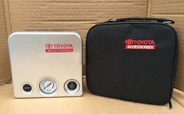 Bơm lốp điện tử chính hãng Toyota (1,6 triệu đồng)