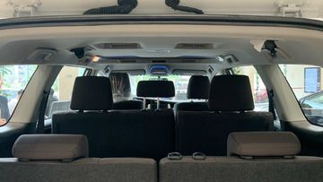 Toyota Innova 2023 sở hữu hệ thống điều hòa 2 dàn lạnh