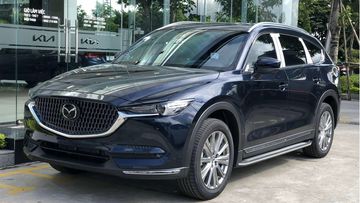 CX-8 thu hút mọi ánh nhìn khi di chuyển trên phố