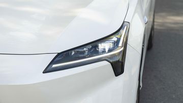 Hệ thống chiếu sáng trên AION ES 2025 đầy đủ các tính năng như điều khiển đèn hiện đại