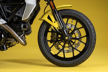 Ducati Scrambler 2023 đi kèm với bộ vành mới
