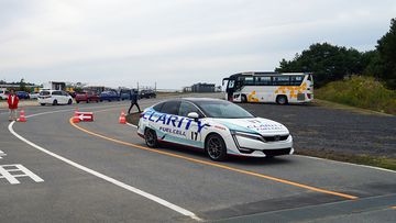 Clarity FCV phiên bản đua đem lại những trải nghiêm khó quên, dễ dàng thay đổi quan điểm số đông về những chiếc xe điện tưởng chừng nhàm chán.
