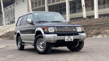 Phiên bản Metal Top Pajero của thế hệ thứ hai