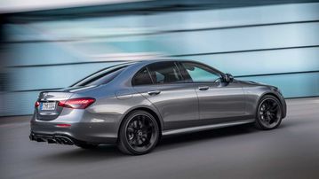 Phiên bản Mercedes-Benz E-Class 2021 chính thức ra mắt