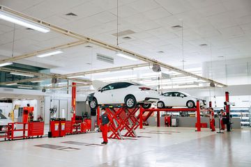 Khu vực bảo dưỡng và sửa chữa xe tại Nissan Giải Phóng