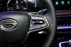 B&ecirc;n phải v&ocirc; lăng t&iacute;ch hợp c&aacute;c ph&iacute;m điều khiển h&agrave;nh tr&igrave;nh v&agrave; ADAS