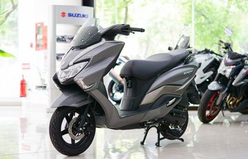 Suzuki Burgman 2023 sở hữu kiểu dáng sang trọng, uy lực của dòng tay ga cao cấp