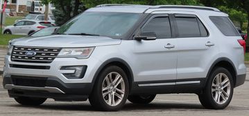 Năm 2016, Ford Explorer được nâng cấp với những thay đổi tập trung ở phần ngoại thất