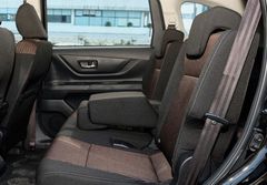 Ghế ngồi trên Toyota Avanza Premio 2023 vẫn là chất liệu nỉ thông thường