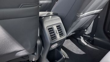 Cửa gió hàng ghế sau