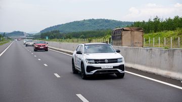 Volkswagen Teramont X trang bị động cơ yếu hơn nhưng cấu trúc gọn gàng vẫn đảm bảo khả năng vận hành mạnh mẽ