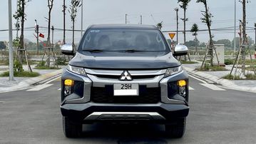 Đầu xe Mitsubishi Triton 2024 thu hút mọi ánh nhìn với những chi tiết gân guốc, mạnh mẽ