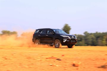 Thiết kế ấn tượng, hào hoa.