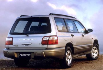 Forester được đánh giá nằm giữa phân khúc Impreza và Legacy