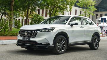 Màu trắng bạc (chỉ có trên bản RS)