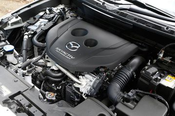 Mazda CX-3 2023 sử dụng động cơ xăng SkyActiv-G 4 xi-lanh, có dung tích 1.5L tương tự như trên Mazda 2 và Mazda 3