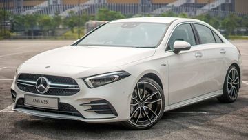 Đây là lần đầu tiên biến thể A-Class sedan được bán tại Việt Nam.
