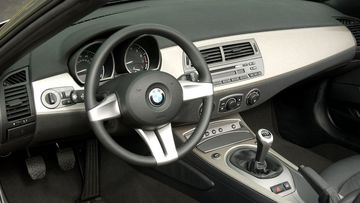 Không gian nội thất của Z4 đời đầu được đánh giá khá cao bởi lối thiết kế hiện đại