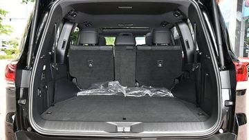 Hàng ghế thứ 3 có thể gập điện 50:50 để mở rộng khoang hành lý