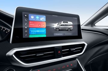 Hai phiên bản DEL và LUX của MG G50 2025 được trang bị màn hình cảm ứng 12,3 inch có hỗ trợ kết nối Bluetooth, Apple CarPlay