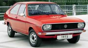 Volkswagen Passat ra mắt từ năm 1973