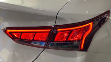 Cụm đèn hậu LED được tách khoang nhỏ hơn cùng đồ họa sắc sảo hơn trước