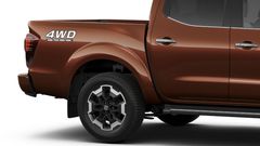 Khu vực đuôi xe cũng được ưu ái với hàng loạt thay đổi đầy cảm hứng.