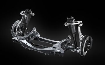 Hệ thống treo trước sau của Lexus LS 2023 đều sử dụng loại khí nén